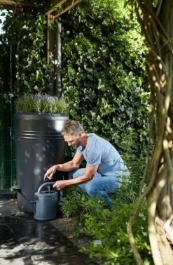 Elho Green Basics Regenton - Regenton - Living Black - Buiten - 200 Liter -Tuin & Buiten Korting Winkel 787x1200 1