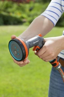 GARDENA - Comfort Broeskop - 5 Straalsoorten - Grijs -Tuin & Buiten Korting Winkel 800x1200 1